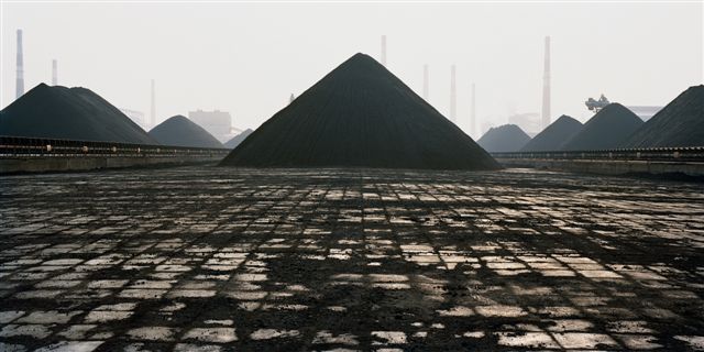 [Burtynsky_4[1].JPG]